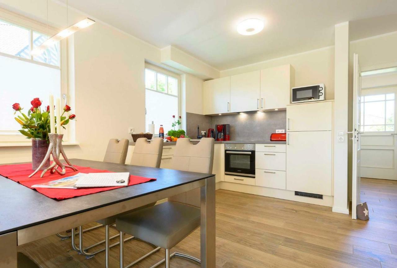 Kavelweg Heimathafen Villa Zingst Kamer foto